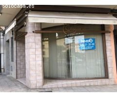 Local comercial en Burlada, junto a la iglesia y ayuntamiento.