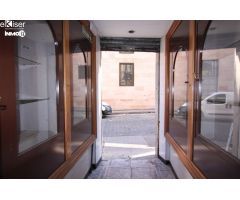 Ekiser vende o alquila local en Calle Santo Domingo de Pamplona