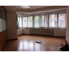 Ekiser vende piso en el centro de Pamplona en el Primer Ensanche