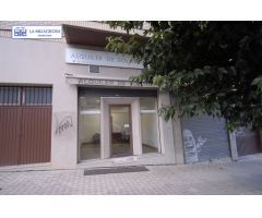 VENTA LOCAL COMERCIAL AL LADO DE LA PLAZA MANUEL TURRILLAS
