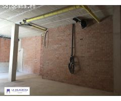 ALQUILER LOCAL COMERCIAL EN ESQUINA