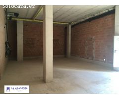 ALQUILER LOCAL COMERCIAL EN ESQUINA
