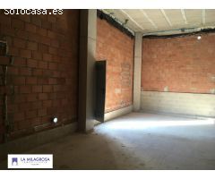 ALQUILER LOCAL COMERCIAL EN ESQUINA