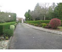 Chalet en Venta en Lugones, Lugo