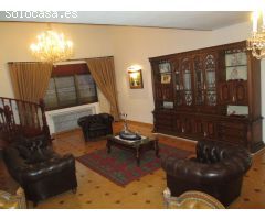 Chalet en Venta en Lugones, Lugo