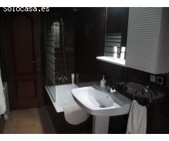Chalet en Venta en Lugones, Lugo