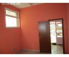 Local comercial en Alquiler en Lugones, Lugo