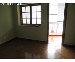 Piso en Venta en Lugones, Lugo