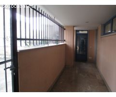 Local comercial en Alquiler en Lugones, Lugo