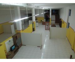 Local comercial en Venta en Lugones, Lugo