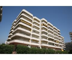APARTAMENTO DE 2 DORMITORIOS CON VISTA A LA PISCINA. ED. SEVILLA.