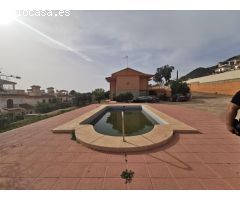 AMPLIO CHALET CON PARCELA DE 2450 M URBANIZABLE EN POLOP