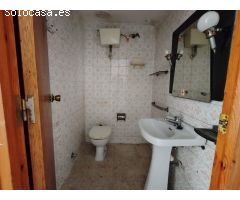 ???? ¡Oportunidad! Local Comercial en Benidorm con Uso de Garaje