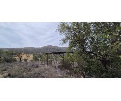CASA DE CAMPO PARA REFORMAR CON 21000 M2 DE TERRENO EN FINESTRAT