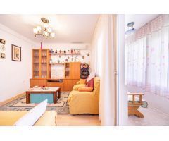 ¡BONITO Y ACOGEDOR PISO EN ZONA CENTRICA DE VILLAJOYOSA, A UN PASO DE TODOS LOS SERVICIOS!