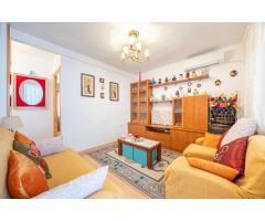 ¡BONITO Y ACOGEDOR PISO EN ZONA CENTRICA DE VILLAJOYOSA, A UN PASO DE TODOS LOS SERVICIOS!