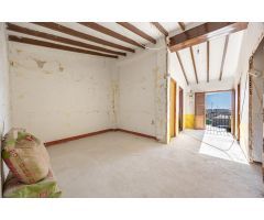¡FABULOSA CASA  EN LA ERMITA CON MUCHAS POSIBILIDADES, UN BARRIO MUY BONITO DE VILLAJOYOSA!
