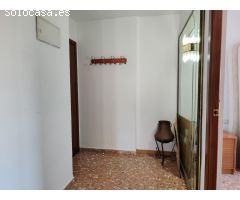 **???? Amplio piso en Avenida del Mediterráneo – Ideal para familias con excelente ubicación**