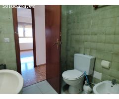 **???? Amplio piso en Avenida del Mediterráneo – Ideal para familias con excelente ubicación**