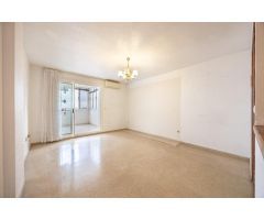 ÁTICO DÚPLEX DE 3 DORMITORIOS Y 2 BAÑOS EN EL CENTRO DE BENIDORM.