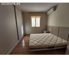 Espectacular Adosado de Esquina con Piscina Privada en Calle Coloma en la Nucía