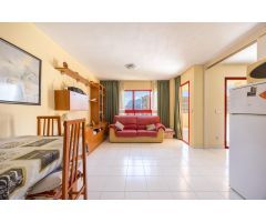 Apartamento de 1 Dormitorio con Gran Urbanización en Rincon de Loix Alto