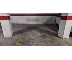Piso de 2 dormitorios con Terraza y Garaje en Colonia Madrid, listo para entrar a vivir.