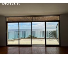 Calafell playa: Espectacular piso en primera línea de mar con impresionantes vistas