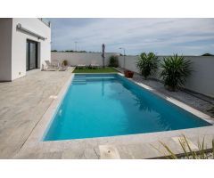 Chalets independientes de nueva construccion en Pinar de Campoverde