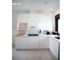 Chalets independientes de nueva construccion en Pinar de Campoverde
