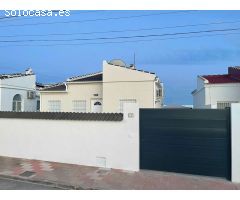 Chalet reformado en la Urbanizacion San Luis de Torrevieja