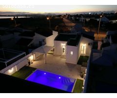 Chalet reformado en la Urbanizacion San Luis de Torrevieja