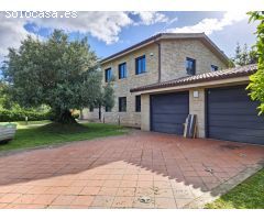 Casa en Venta en Villamateo, La Coruña