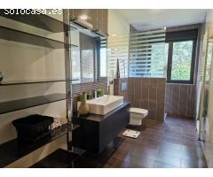 Casa en Venta en Villamateo, La Coruña