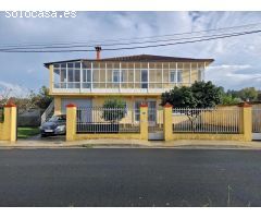 Casa en Venta en Amés, La Coruña