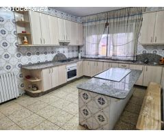 Casa en Venta en Amés, La Coruña