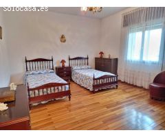 Casa en Venta en Amés, La Coruña