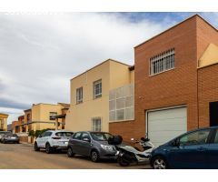 Duplex de 4 dormitorios en El Palomar (Huercal de Almería)