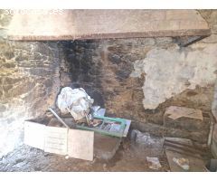 CASA DE PIEDRA CON FINCA SEGREGABLE, ZONA VICESO, BRION