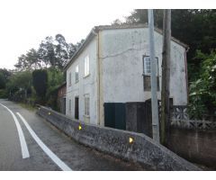 CASA DE PIEDRA CON TERRENO AL LADO DE SANTIAGO