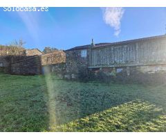 CASA DE PIEDRA CON AMPLIO TERRENO EN ZONA DE CORNANDA, BRION