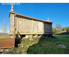 CASA DE PIEDRA CON AMPLIO TERRENO EN ZONA DE CORNANDA, BRION