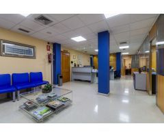 Oficina y 15 plazas de garaje junto al Ayuntamiento de El Ejido