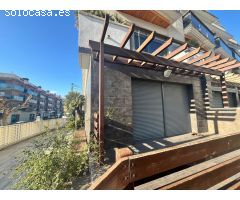 Adosada en venta en Urbanización Sant Jordi, Torredembarra: ¡Tu nuevo hogar te espera!