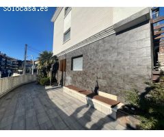Adosada en venta en Urbanización Sant Jordi, Torredembarra: ¡Tu nuevo hogar te espera!