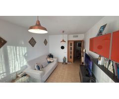 Piso con vistas al mar en zona residencial