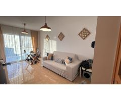 Piso con vistas al mar en zona residencial