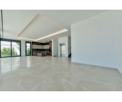 Villa de Lujo en Venta en Finestrat, Alicante