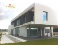 CHALET MINIMALISTA EN PEÑA LAS AGUILAS