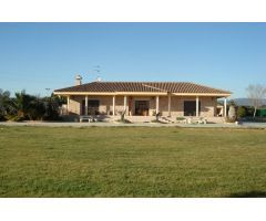 IMPRESIONANTE CHALET- FINCA RUSTICA CON 17.000 m2 DE PARCELA